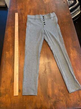 ZARA TRAFALUC High Waisted Houndstooth Check Leggings with Button Detail